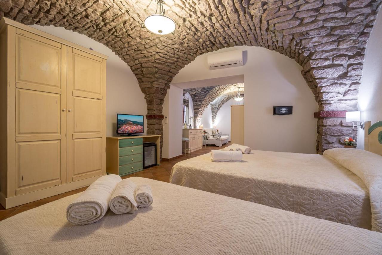 Bosa Queen House Экстерьер фото